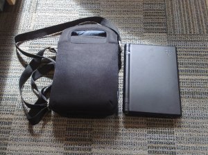 Belkin F8N084eaBLK 7″ netbook bag with Eee 701